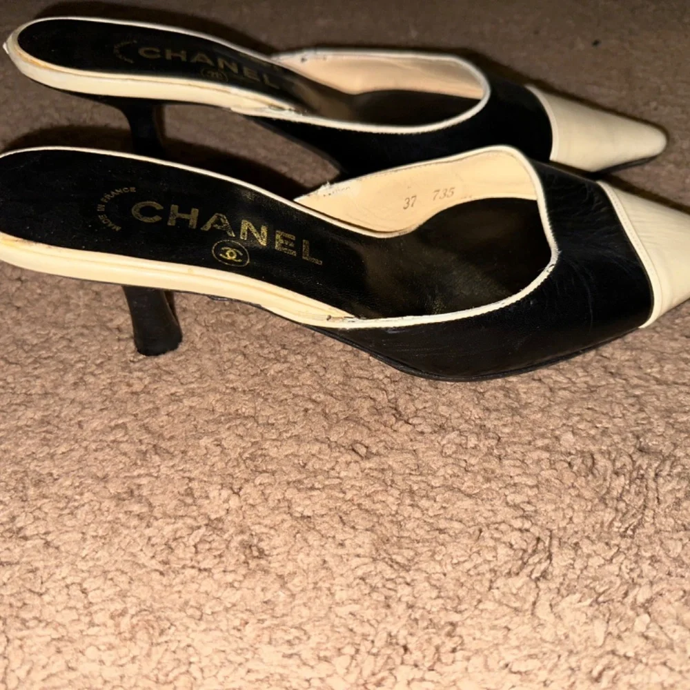 Rare vintage Chanel kitten heels - Picture 5 of 7